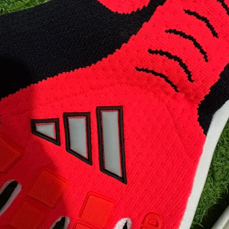 Adidas predator pro goalkeeper gloves view 3