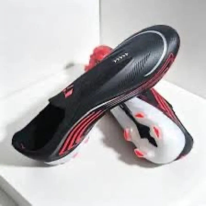Adidas f50. Messi view 2