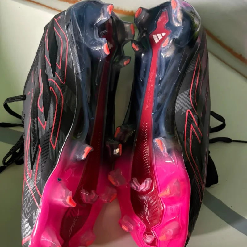 Adidas f50 black view 4