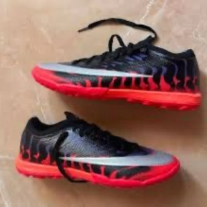 Nike mercurial vapor 17 soccer shoe view 2