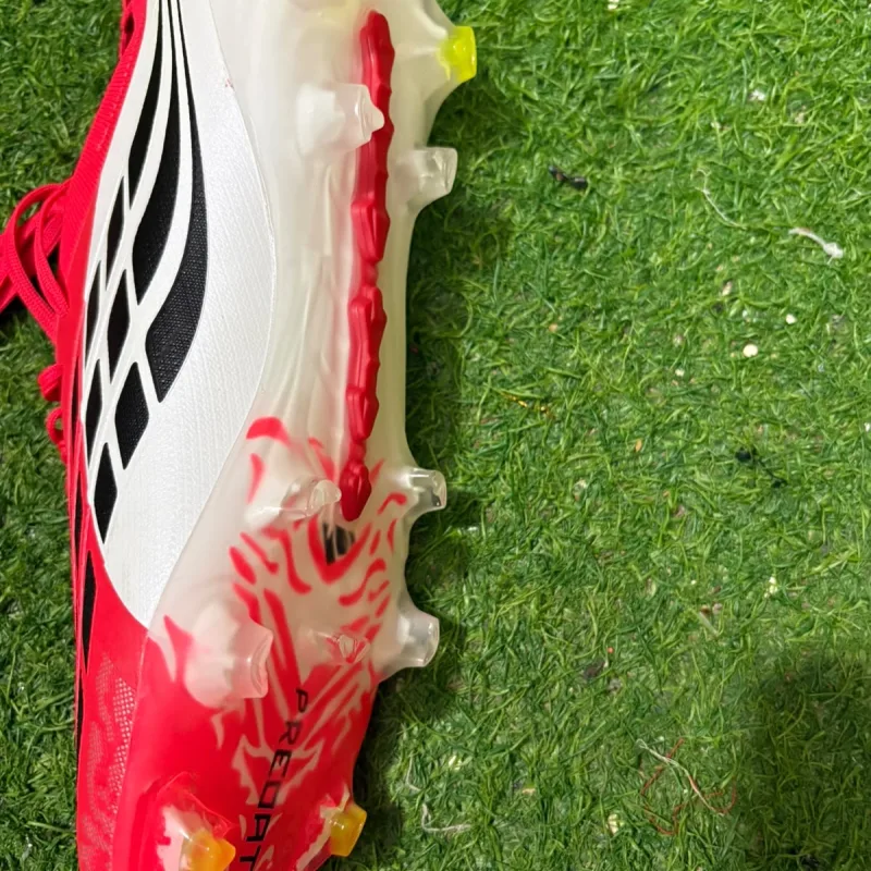 Adidas predator view 3