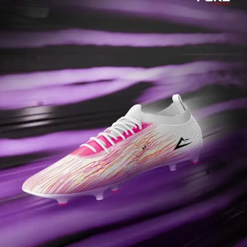 Puks Fly Zoomax
