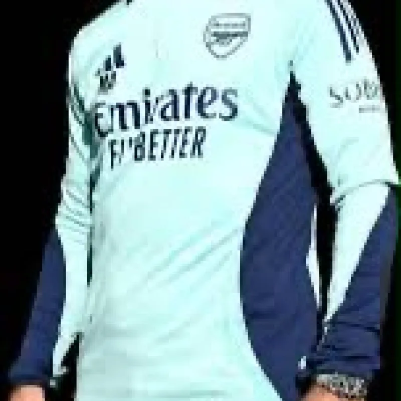Arsenal Track top and bottom set view 3