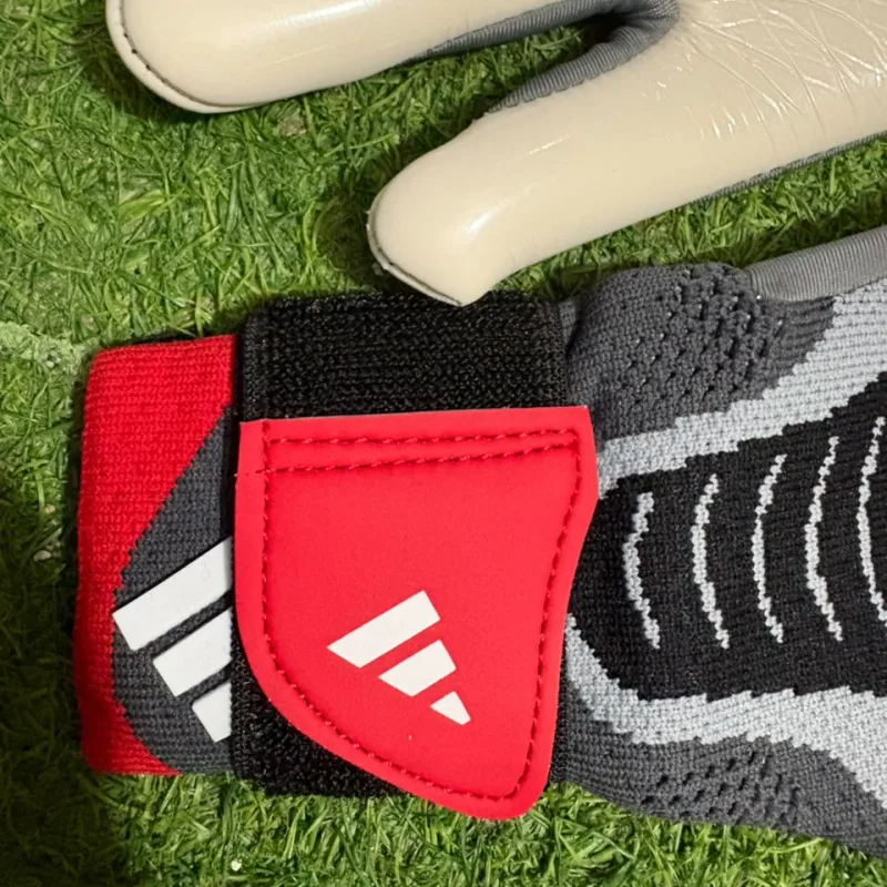 Adidas predator galves view 2